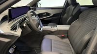 Peugeot 5008 Hybrid 145ch GT e-DCS6 — photo 12