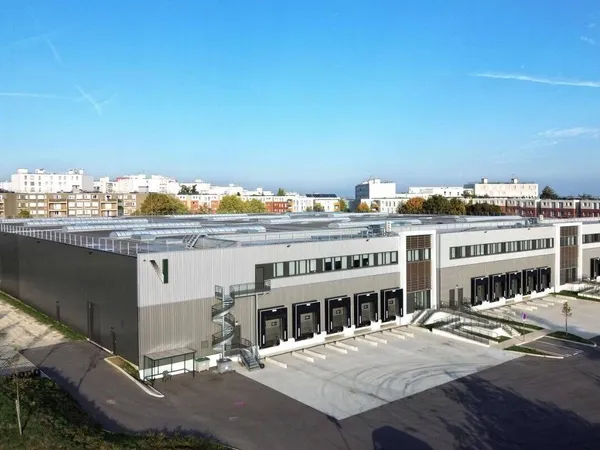 Local d’activité et entrepôt Location Garges-lès-Gonesse 5111€