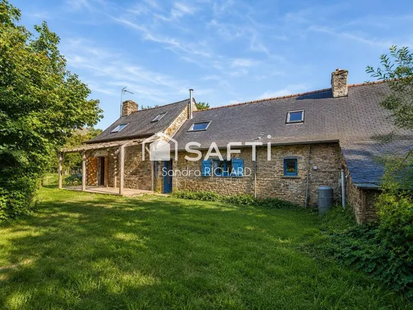 À la campagne - Maison en pierre