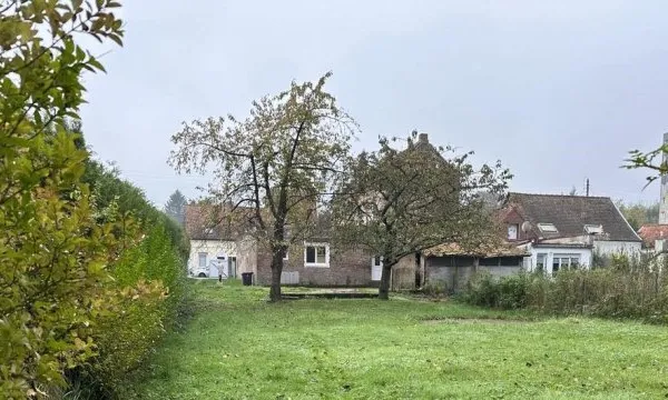 MAISON 100m² sur 1300m²