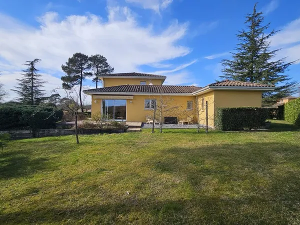 MONT-DE-MARSAN - BELLE CHAUMIÈRE - Villa 210 m² - Terrain 2 300 m²