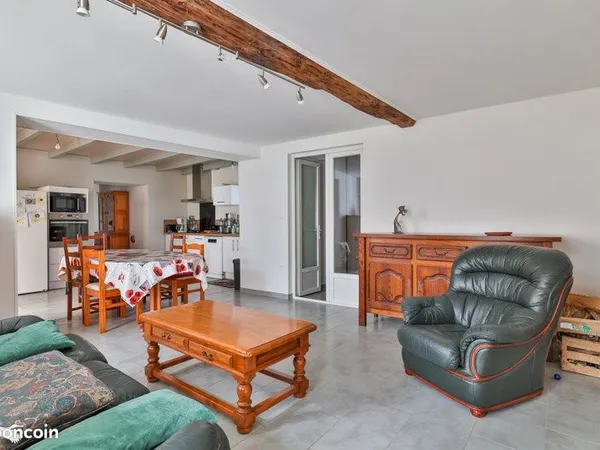 Longère 5 pièces 135 m²