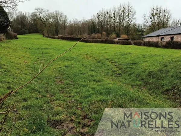 Terrain 1600 m²