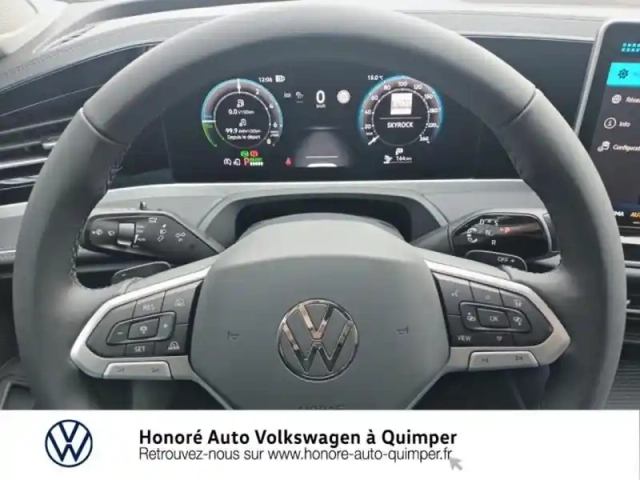 Volkswagen Passat sw 1.5 ehybrid 204ch elegance dsg6 — photo 12