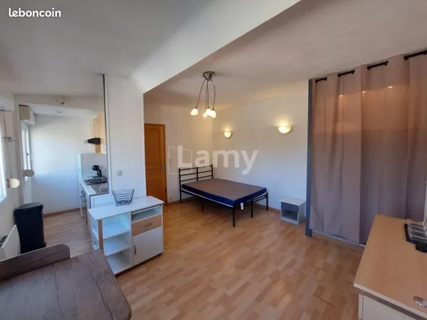Studio 1 pièce 23 m²