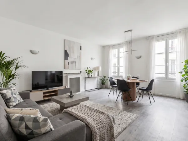 Paris XVII-Pereire-Wagram - Appartement de 34m² - Immeuble Art Déco