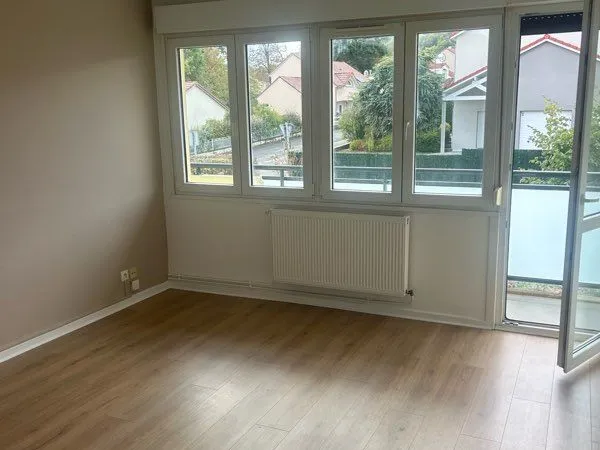 Loue appartement f3 à lorry les metz