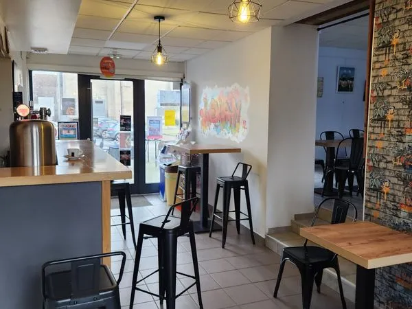 Bar tabac épicerie à reprendre dans l'ouest creuse