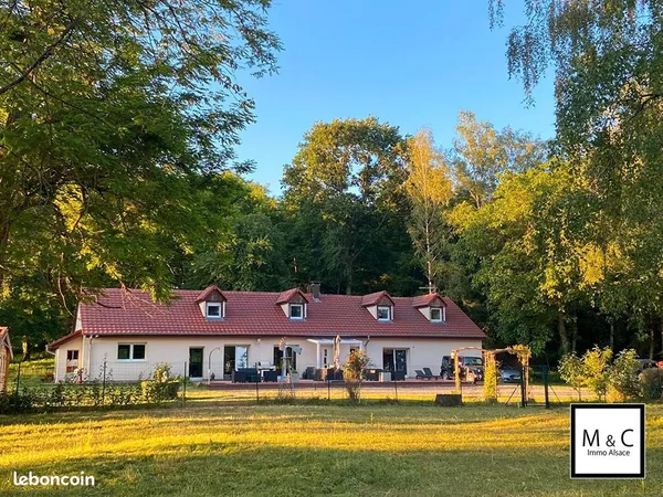 Propriété 6 pièces 330 m²