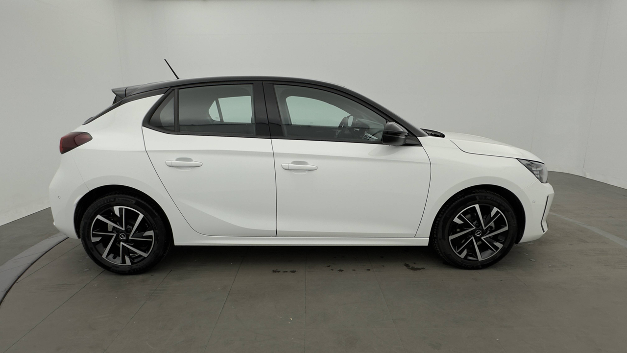 Opel Corsa 1.2 75 ch BVM5 — photo 8