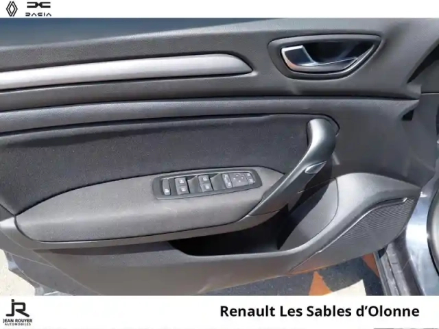 Renault Megane 1.5 blue dci 115ch evolution edc — photo 29