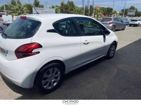 Peugeot 208 1.2 puretech 68ch bvm5