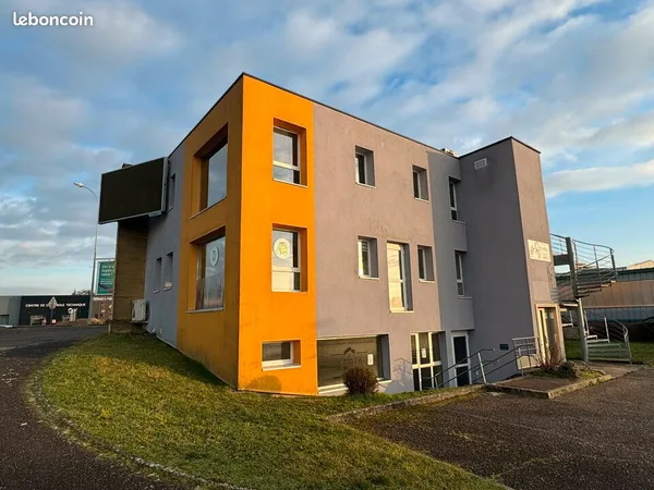 Bureaux 240 m² MARLY