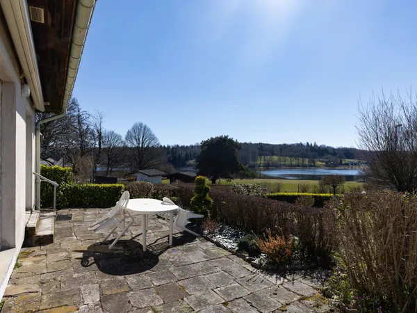 Vends maison 185m² au bord du lac de Bouzey (Vosges)