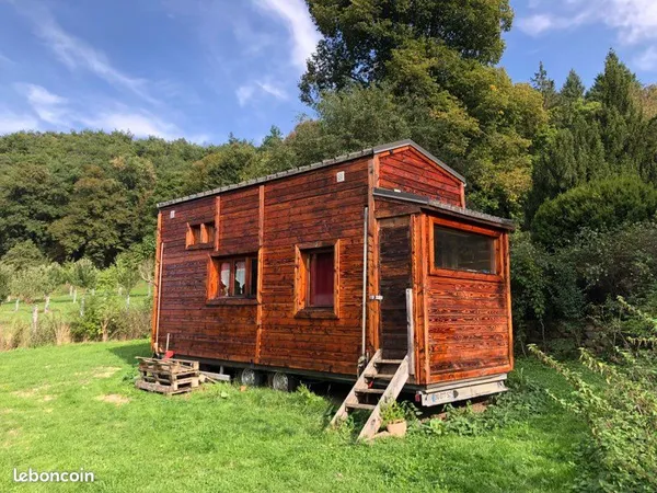 Tiny house