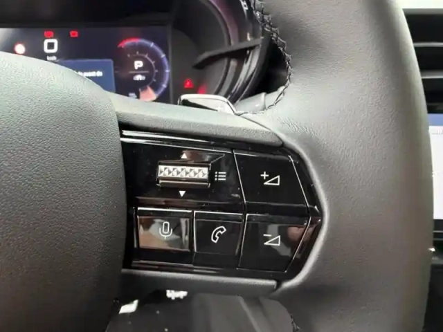 Alfa Romeo Junior 1.2 ibrida 145ch premium e-dct6 q4 — photo 10