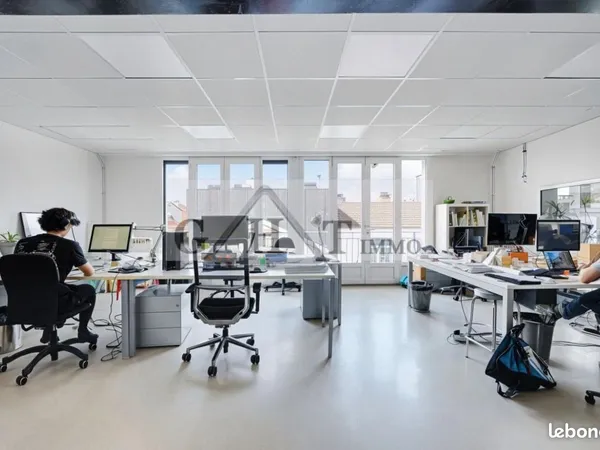 Bureaux 250 m²