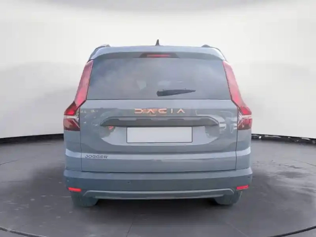 Dacia Jogger tce 110 7 places gsr2 — photo 4