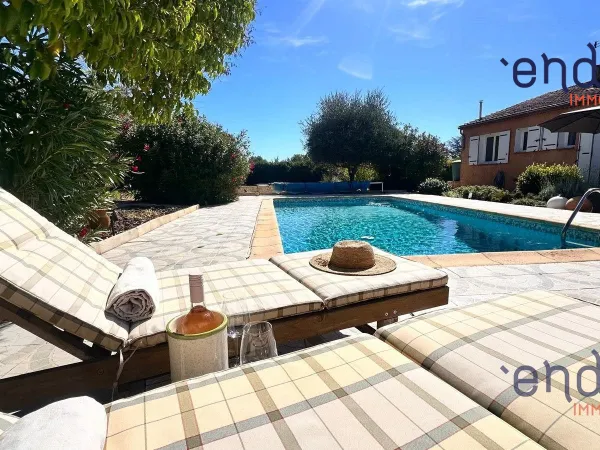 LORGUES, villa de 140m2, 3 chambres, Piscine