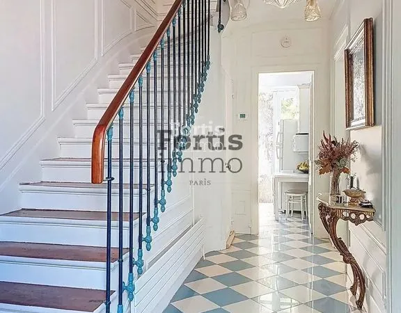 Maison de luxe 7 pièces 144 m²