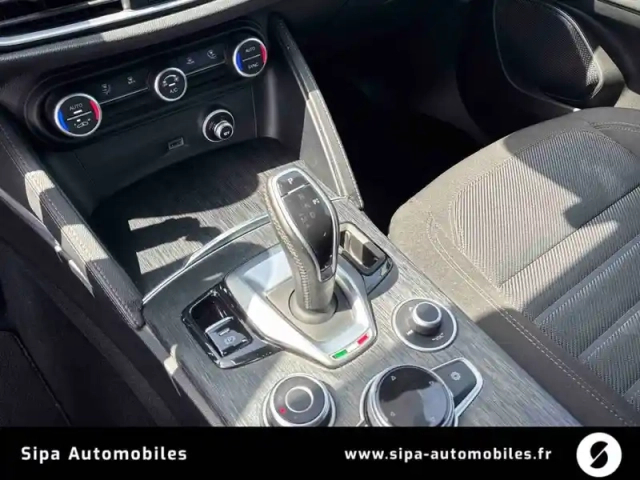 Alfa Romeo Stelvio 2.2 160 ch at8 — photo 18