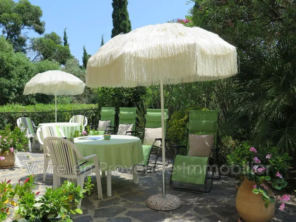 CAVALAIRE-SUR-MER · GOLFE DE SAINT-TROPEZ Hôtel Cap Soleil — u