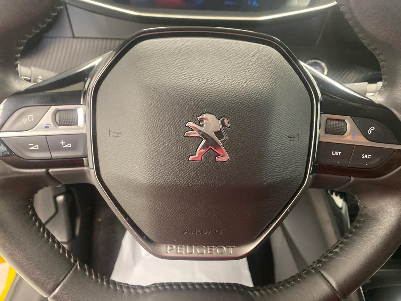 Peugeot 208 puretech 100 s&s bvm6 allure — photo 17