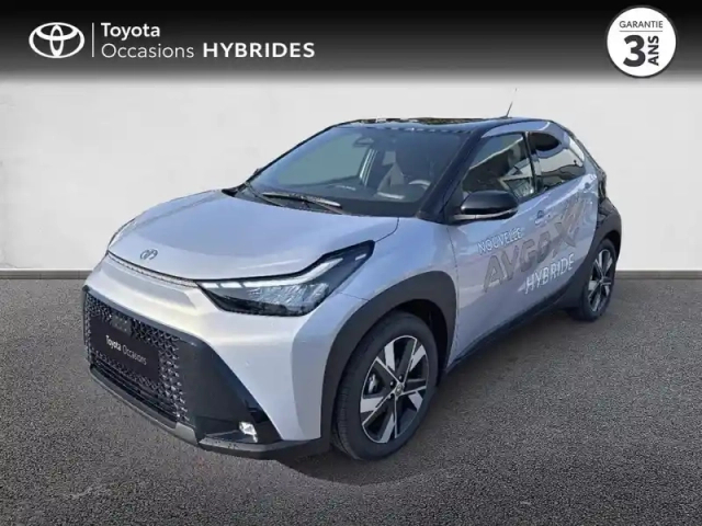 Toyota Aygo X 116h graphic