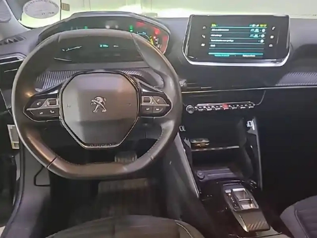 Peugeot 2008 electrique 136 ch — photo 29