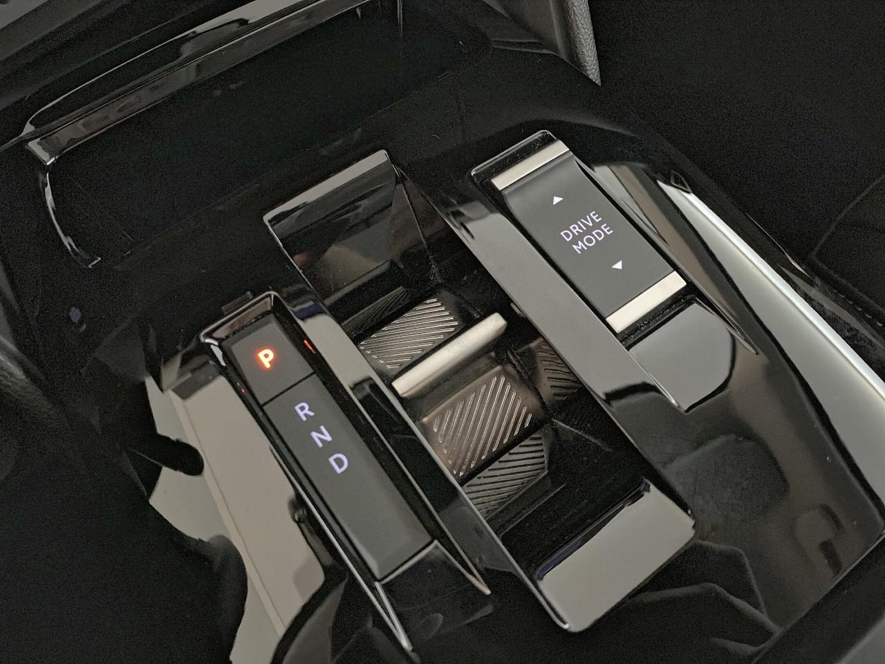 Citroën C4 X hybride 145 ch e-dcs6 max — photo 15
