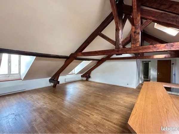 Appartement 5 pièces 97 m2 Quartier Dunois