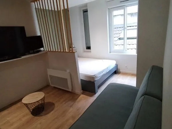 Location studio meublé hiper centre