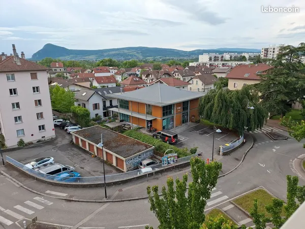 236 000 euros 38.2m2 Annecy Cran Gevrier Villa Lorena 2pieces parking ss
