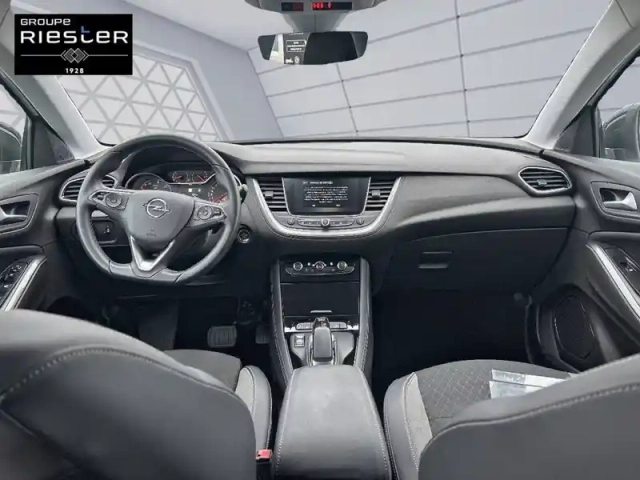 Opel Grandland X hybrid 225 ch bva8 — photo 8