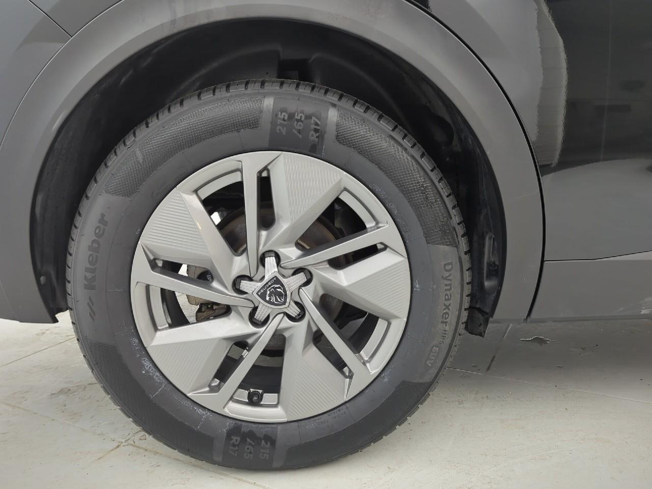 Peugeot 408 hybrid 145 e-dcs6 allure — photo 30