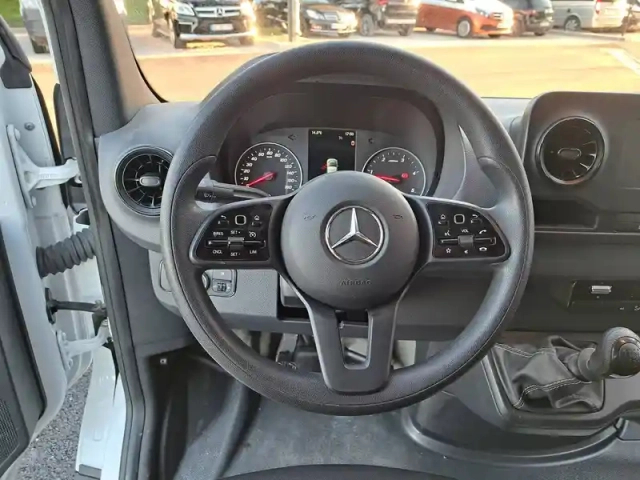 Mercedes Sprinter 315 cdi fourgon toit sureleve — photo 6