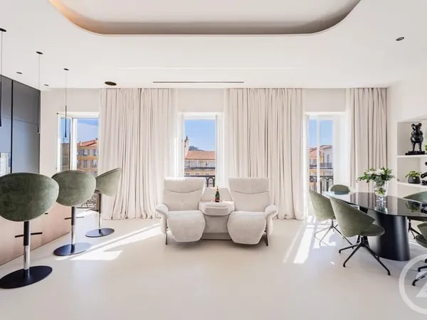 Appartement 4 pièces 154 m²
