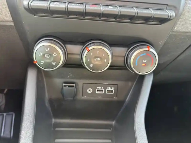 Renault Clio tce 90 ch gsr2 — photo 38