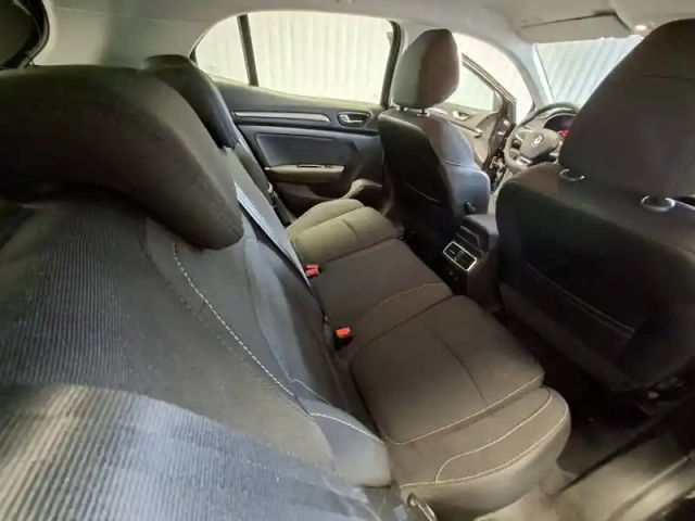 Renault Megane mégane iv berline blue dci 115 edc - 20 — photo 25