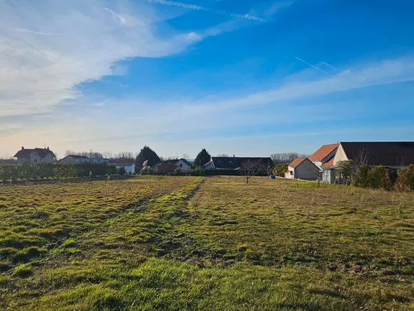 Terrain 800 m² OUROUX SUR SAONE