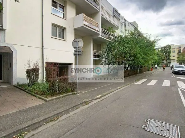 Parking 16 m²
