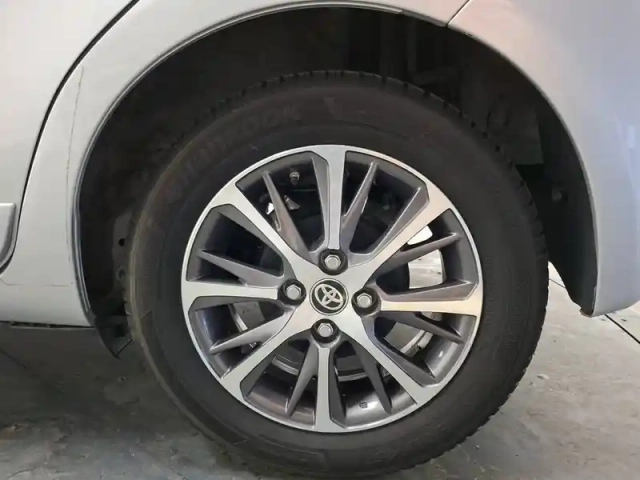 Toyota Yaris 110 vvt-i — photo 12
