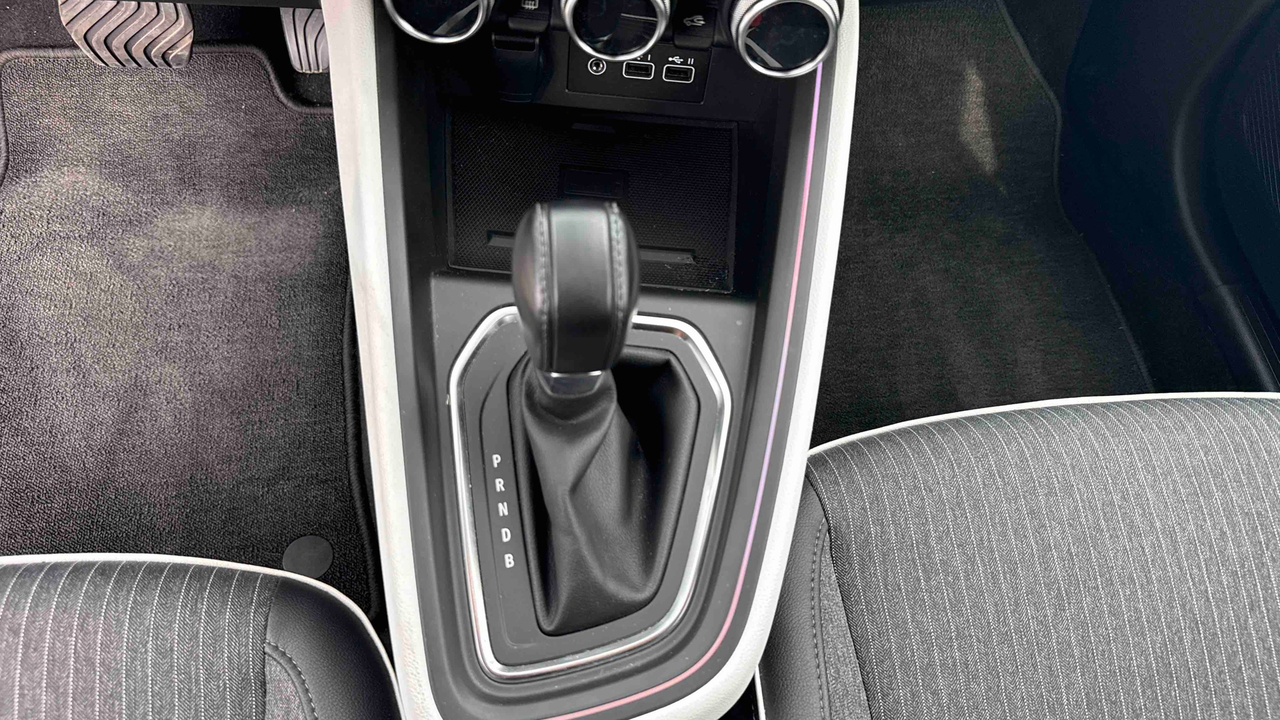 Renault Clio E-Tech full hybrid 145 — photo 22