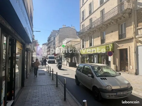 Local commercial 69 m²
