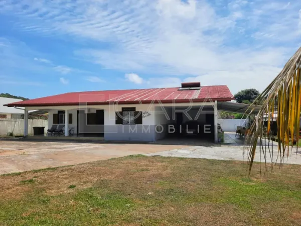 Maison 4 pièces 229 m²