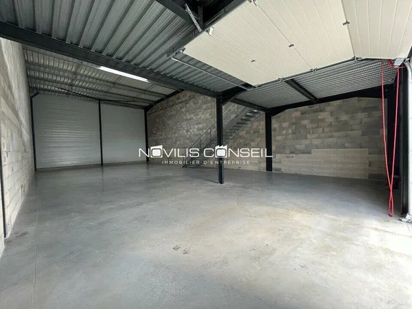 Local d'activité 254 m²