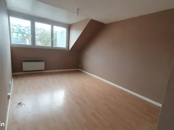 Appartement f2 450 cc