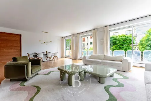 Appartement 4 pièces 164 m²