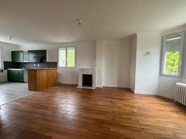 POITIERS SUD, T3 ENTIEREMENT RENOVE DE 76.48M2