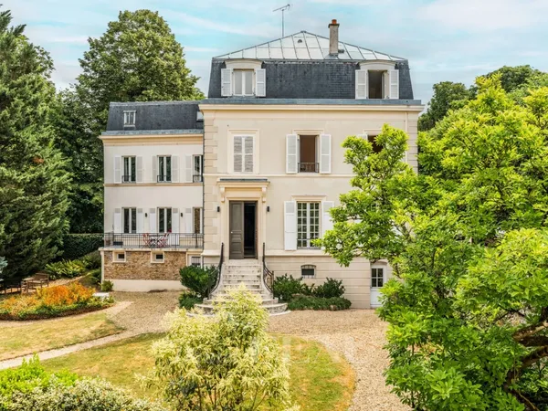 VERSAILLES CHATEAU - Maison de maître avec dépendance